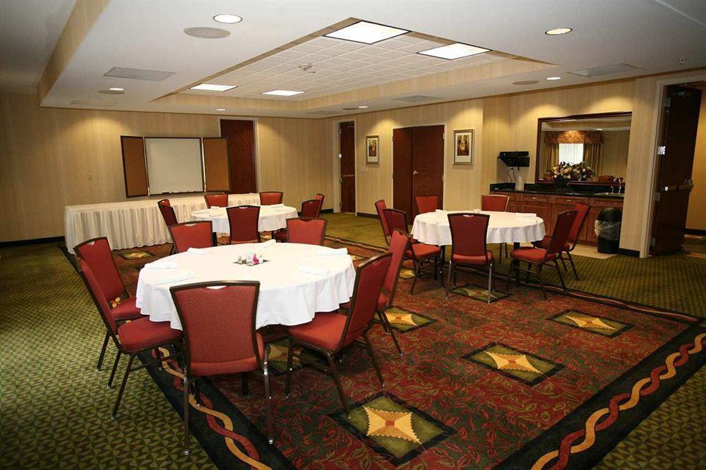 Hilton Garden Inn Elkhart Εξωτερικό φωτογραφία