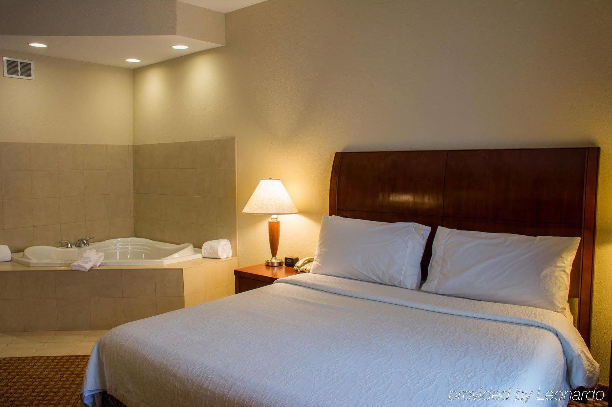 Hilton Garden Inn Elkhart Εξωτερικό φωτογραφία