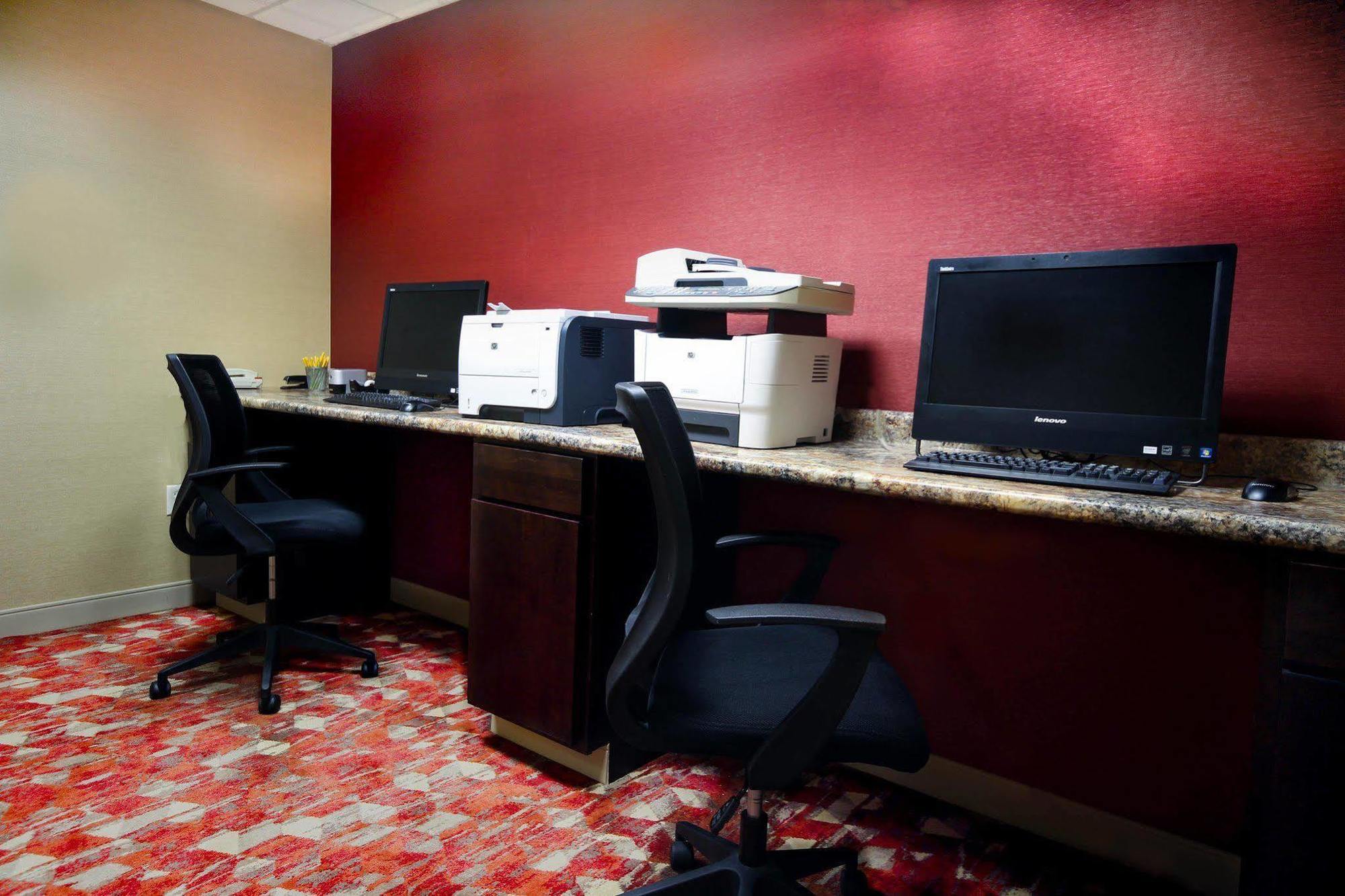 Hilton Garden Inn Elkhart Εξωτερικό φωτογραφία